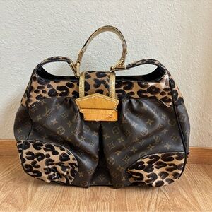 LOUIS VUITTON Leopard Polly GM
